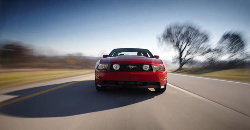 2010_ford_mustang_color_red_convertible03.jpg