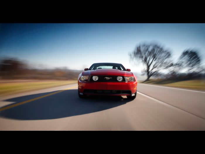 2010_ford_mustang_color_red_convertible03.jpg
