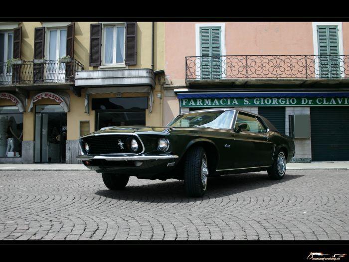 1969 Ford Mustang Grande
Klicke auf das Bild, um es in Wallpapergrösse runterzuladen.

Foto: Jen
