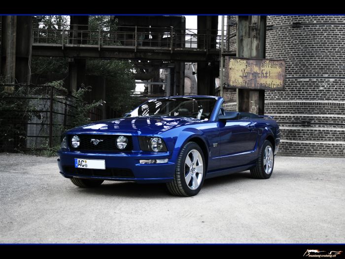 2006 Ford Mustang GT convertible
Klicke auf das Bild, um es in Wallpapergrösse runterzuladen.

Foto: Jen
